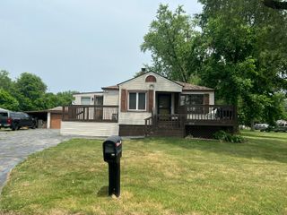 902 W 10th Street, Hobart, IN 46342