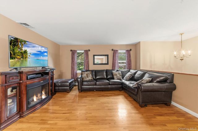 1 Sunset Drive, Yorktown Heights, NY 10598