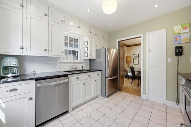 1258 2nd Street N, Fargo, ND 58102