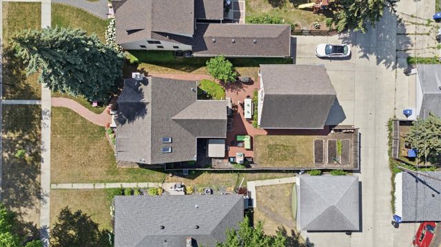1258 2nd Street N, Fargo, ND 58102