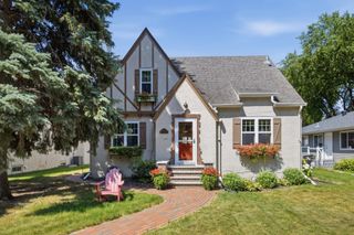 1258 2nd Street N, Fargo, ND 58102