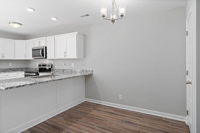 638 Stowe Ct Unit Mm, Clarksville, TN 37040