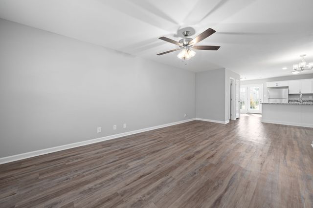 638 Stowe Ct Unit Mm, Clarksville, TN 37040
