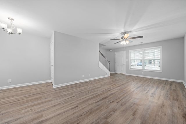 638 Stowe Ct Unit Mm, Clarksville, TN 37040