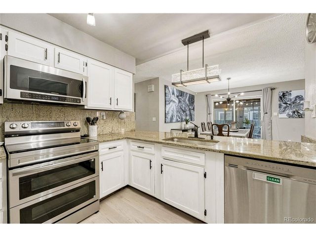 15409 E Oberlin Pl, Aurora, CO 80013