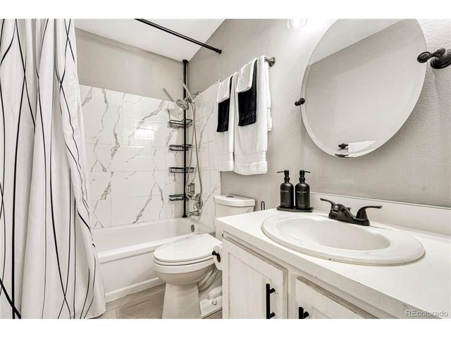 15409 E Oberlin Pl, Aurora, CO 80013