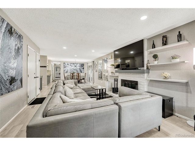 15409 E Oberlin Pl, Aurora, CO 80013