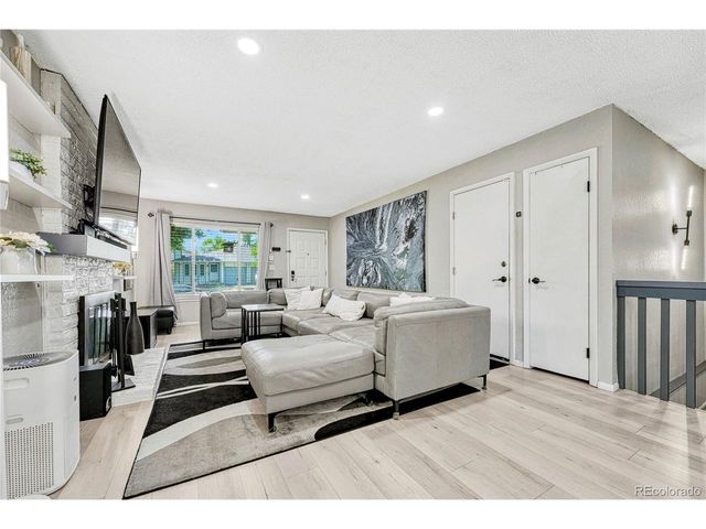 15409 E Oberlin Pl, Aurora, CO 80013