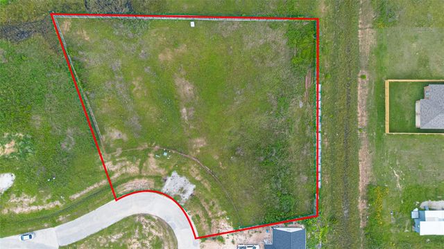 1301 Road 57211, Cleveland, TX 77327