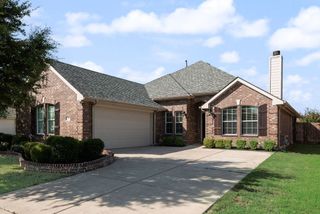 2347 Collin Drive, Grand Prairie, TX 75052
