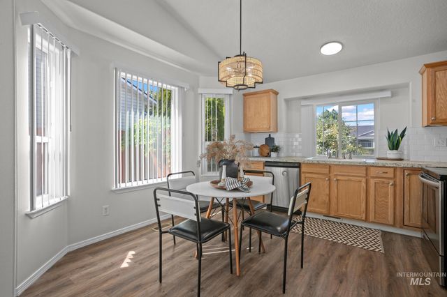 14405 Gresham Dr, Caldwell, ID 83605