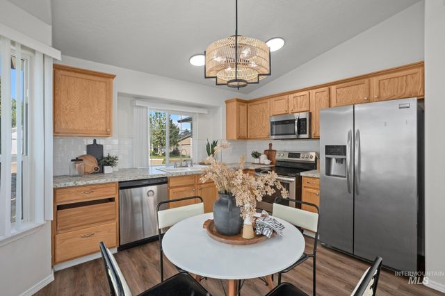 14405 Gresham Dr, Caldwell, ID 83605
