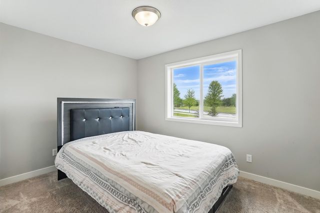 596 Emmy Lane, Hanover, MN 55341