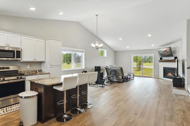596 Emmy Lane, Hanover, MN 55341