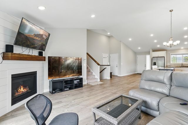 596 Emmy Lane, Hanover, MN 55341