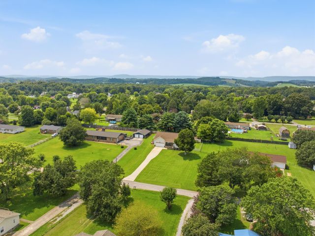 595 New Union Circle, Dayton, TN 37321