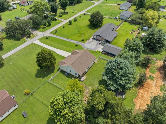 595 New Union Circle, Dayton, TN 37321