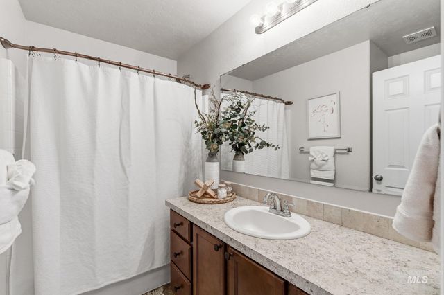 1980 W Turquoise Dr., Kuna, ID 83634