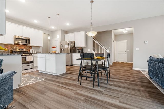 3397 Buckeye Trail, Uniontown, OH 44685