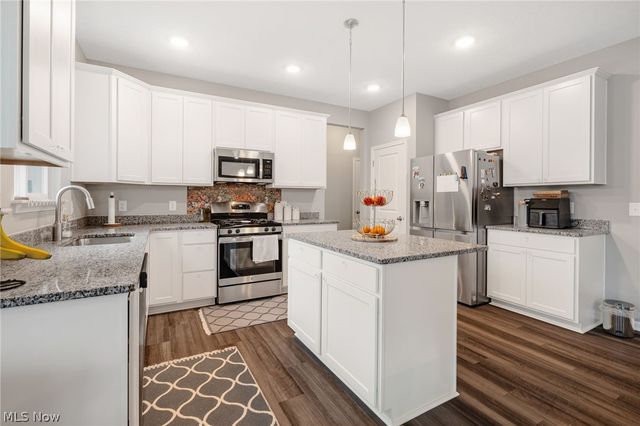 3397 Buckeye Trail, Uniontown, OH 44685