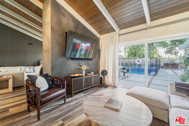 4731 Deseret Drive, Woodland Hills (los Angeles), CA 91364