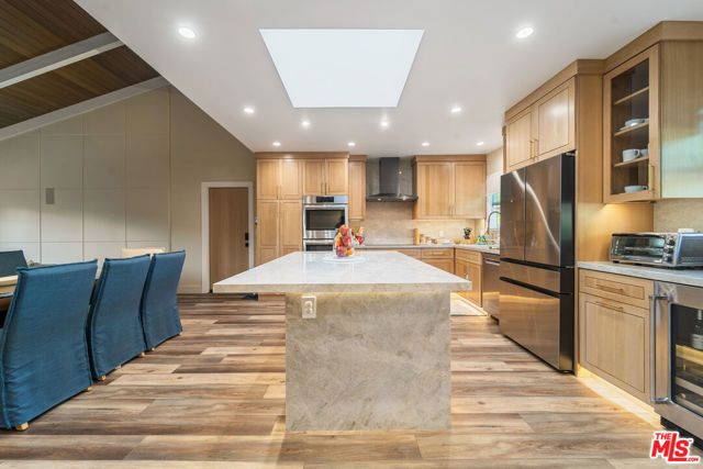 4731 Deseret Drive, Woodland Hills (los Angeles), CA 91364