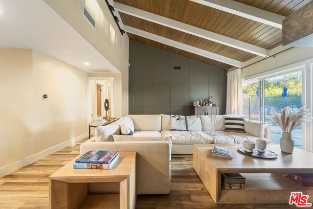 4731 Deseret Drive, Woodland Hills (los Angeles), CA 91364