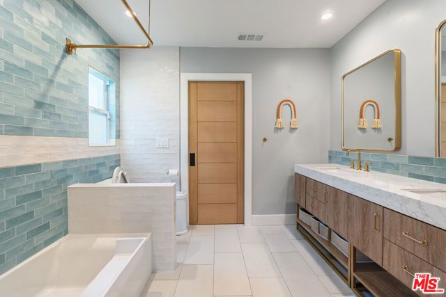 4731 Deseret Drive, Woodland Hills (los Angeles), CA 91364