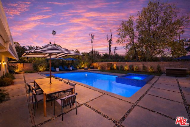 4731 Deseret Drive, Woodland Hills (los Angeles), CA 91364