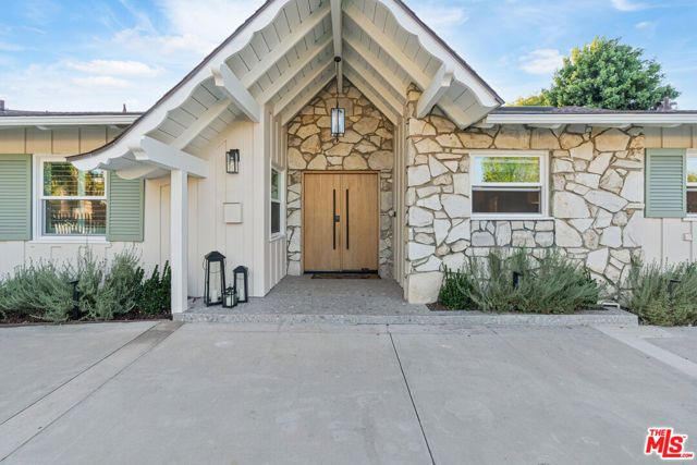 4731 Deseret Drive, Woodland Hills (los Angeles), CA 91364