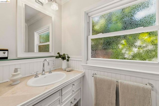 447 Cumberland Dr, Pleasant Hill, CA 94523