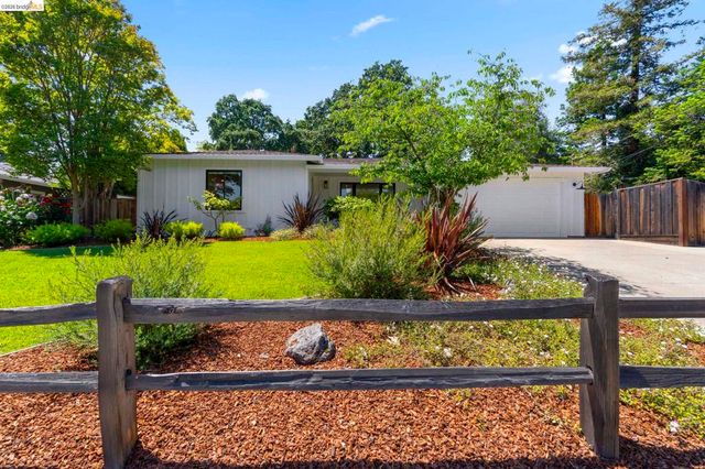 447 Cumberland Dr, Pleasant Hill, CA 94523