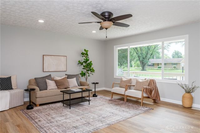 6855 Wonder Way, Tipp City, OH 45371