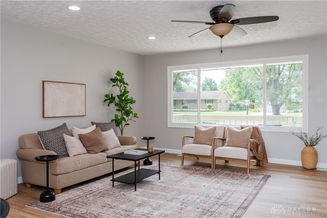 6855 Wonder Way, Tipp City, OH 45371
