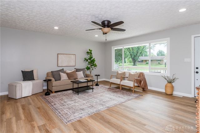 6855 Wonder Way, Tipp City, OH 45371