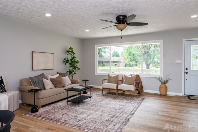 6855 Wonder Way, Tipp City, OH 45371
