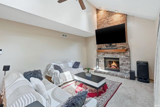6510 Oak Forest Trail, Fort Wayne, IN 46835