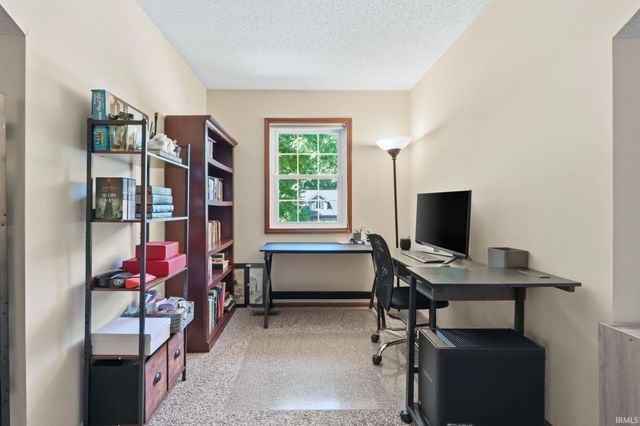 6510 Oak Forest Trail, Fort Wayne, IN 46835
