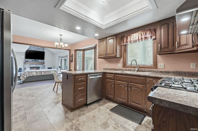 6510 Oak Forest Trail, Fort Wayne, IN 46835