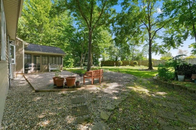 6510 Oak Forest Trail, Fort Wayne, IN 46835