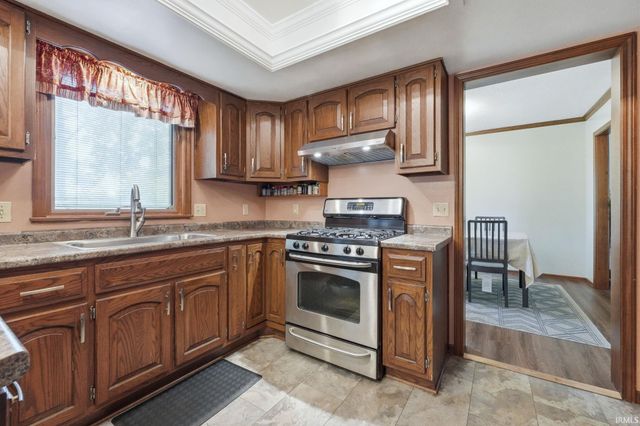 6510 Oak Forest Trail, Fort Wayne, IN 46835