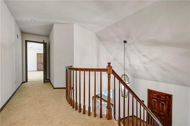4975 W 88 Street, Prairie Village, KS 66207