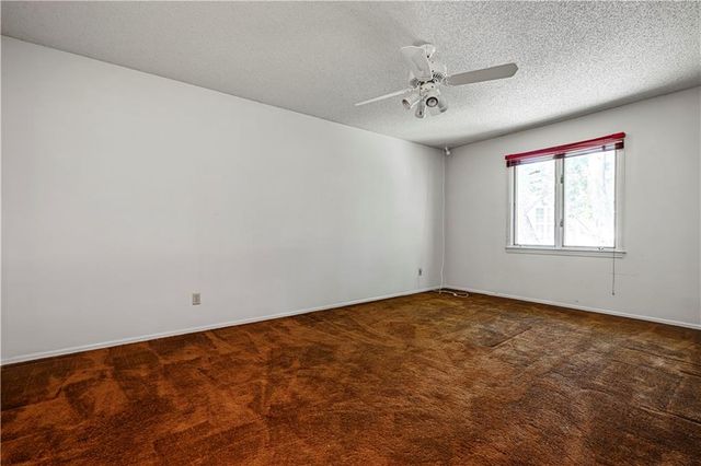4975 W 88 Street, Prairie Village, KS 66207