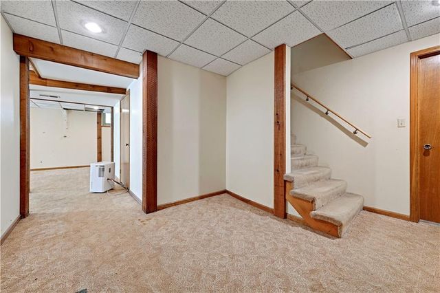 4975 W 88 Street, Prairie Village, KS 66207