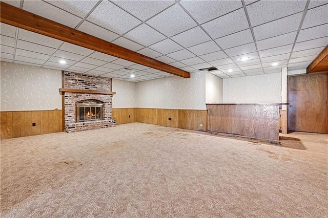 4975 W 88 Street, Prairie Village, KS 66207