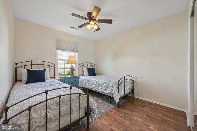 17 NEWTOWN CT, Mount Laurel, NJ 08054