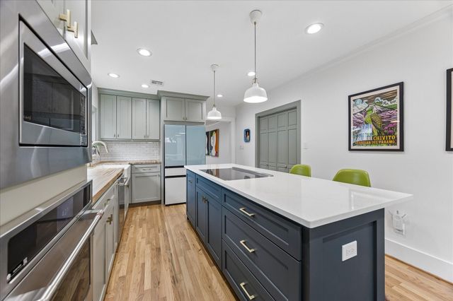 1120 Highland Street, Houston, TX 77009
