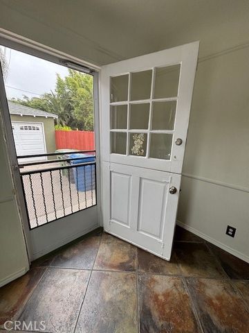 5620 Murietta Avenue, Van Nuys, CA 91401