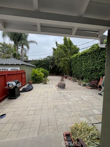 5620 Murietta Avenue, Van Nuys, CA 91401