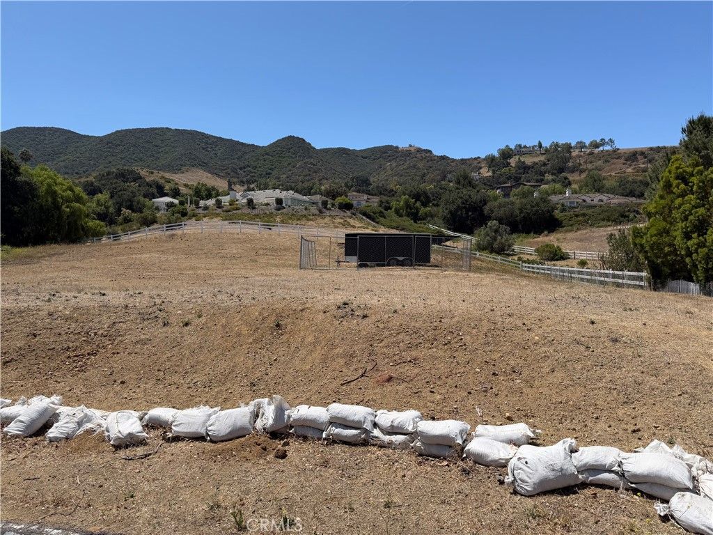 Image 1 of property listing at 2140 Speck Lane, Newbury Park, CA 91320